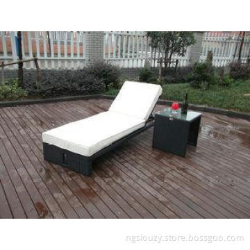 PE Rattan Sun Lounger , Cane Beach Lounge Chair With Side T